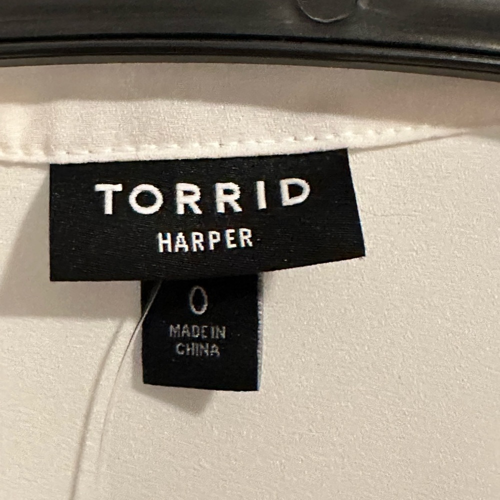 Torrid blouse - Picture 8 of 8